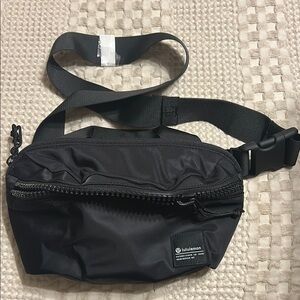 lululemon athletica Black Men's Bag